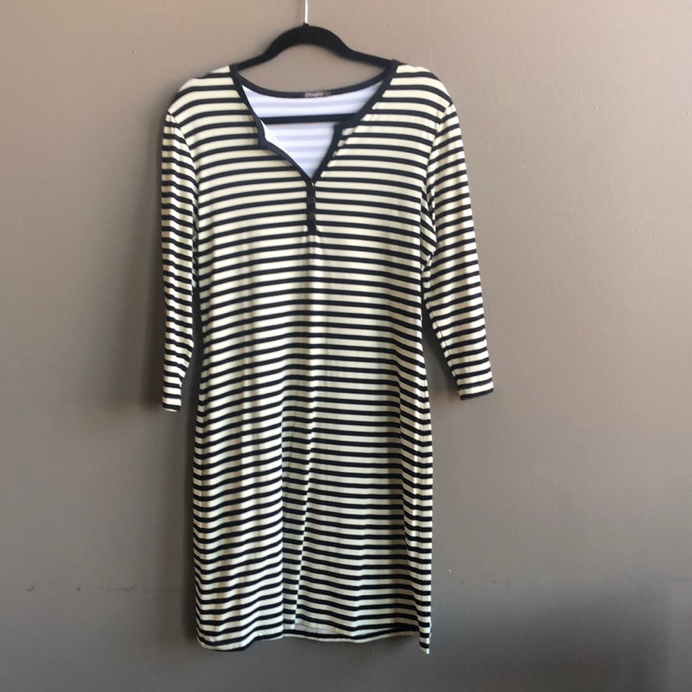 Black/Cream large Henley style J. McLaughlin Dress